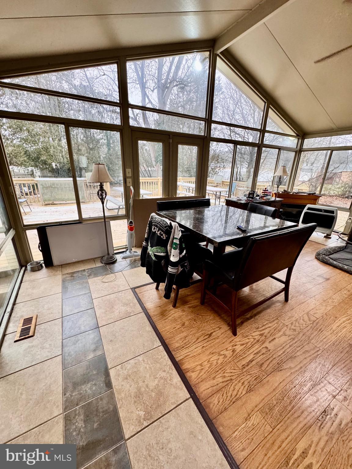 1286 Harding Road Vineland, NJ 08361 - Photo 25 of 40 a living room with a couch