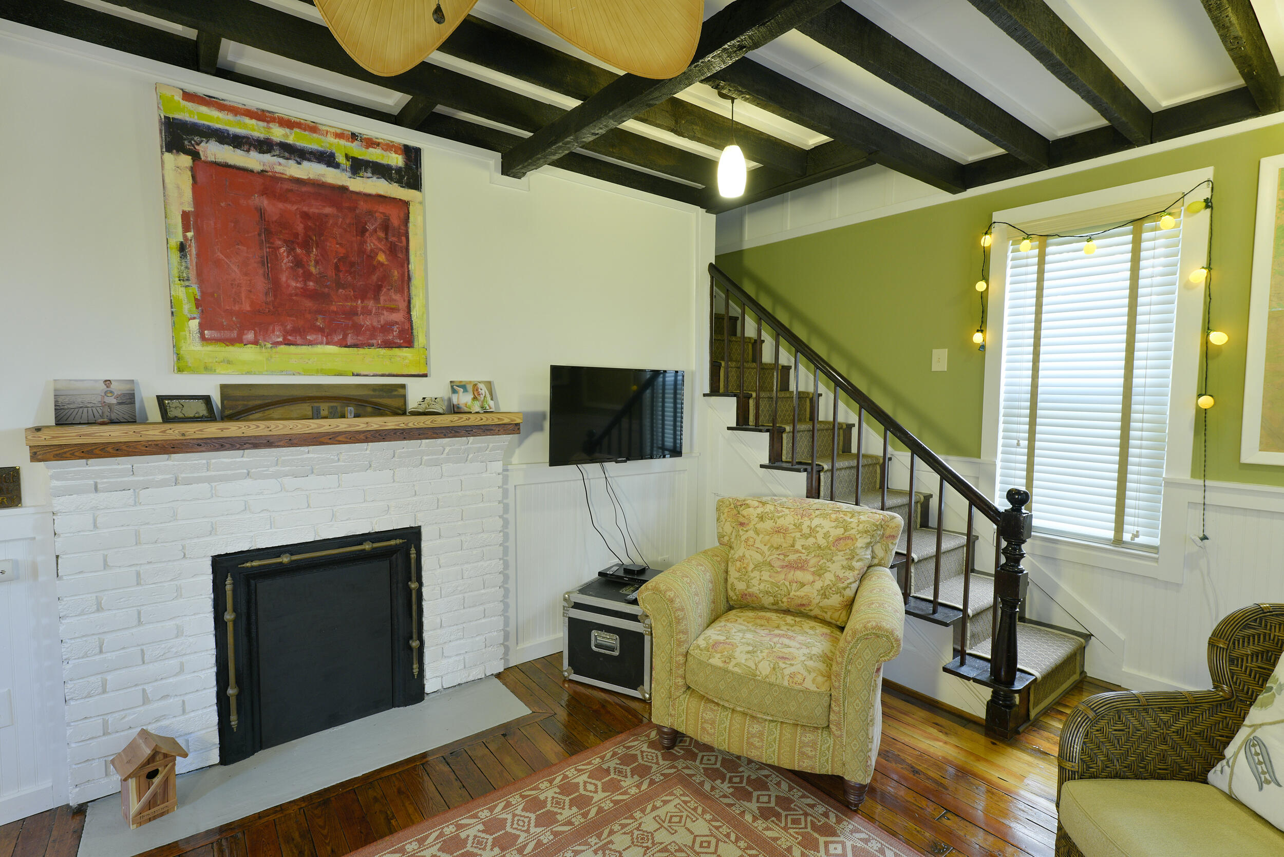 8057 Point Of Pines Road Edisto Island, SC 29438 - Photo 10 of 47 Living Room