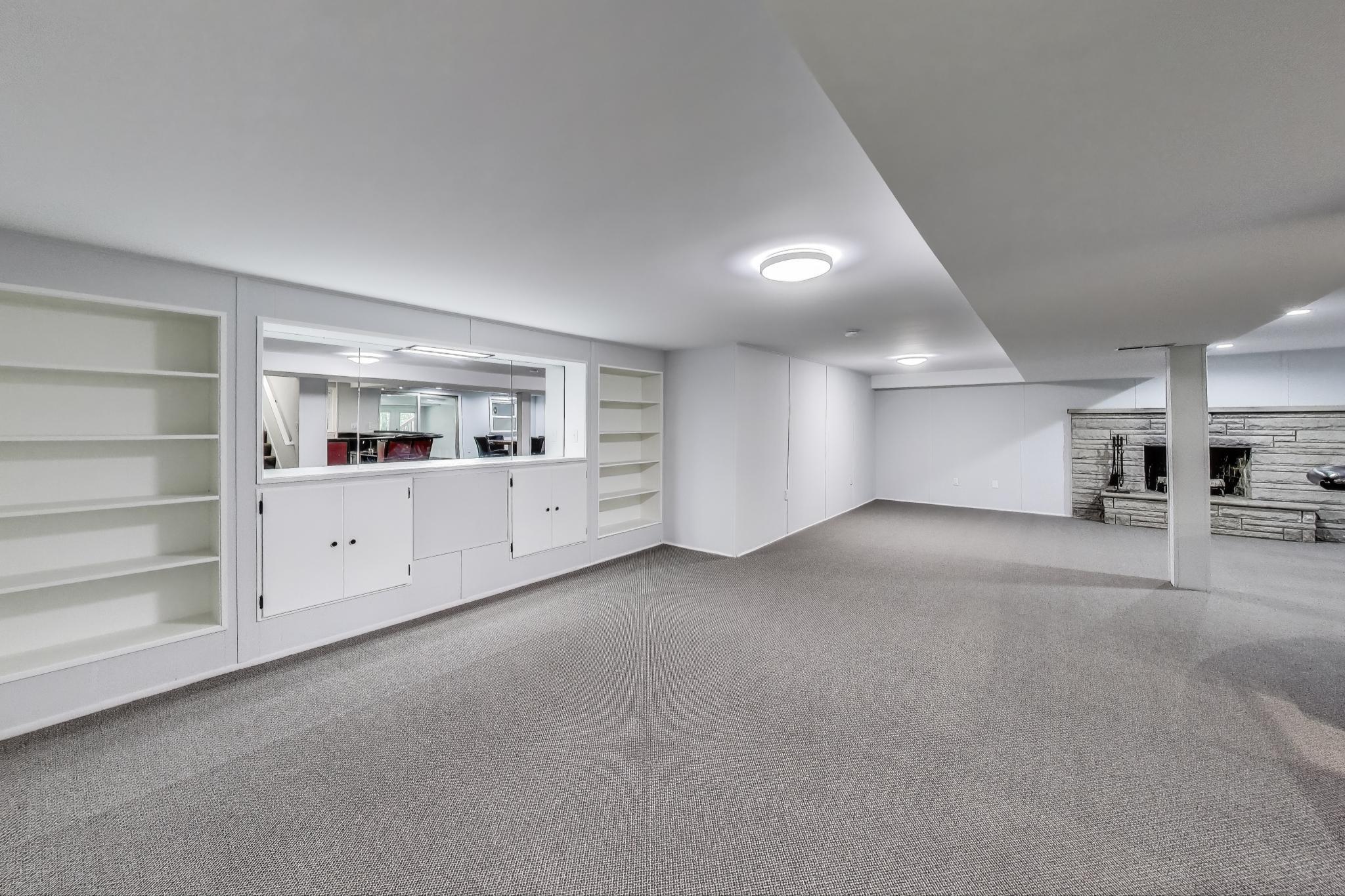 1009 Lake George Drive Hobart, IN 46342 - Photo 40 of 73 a view of a big room with closet and cabinet