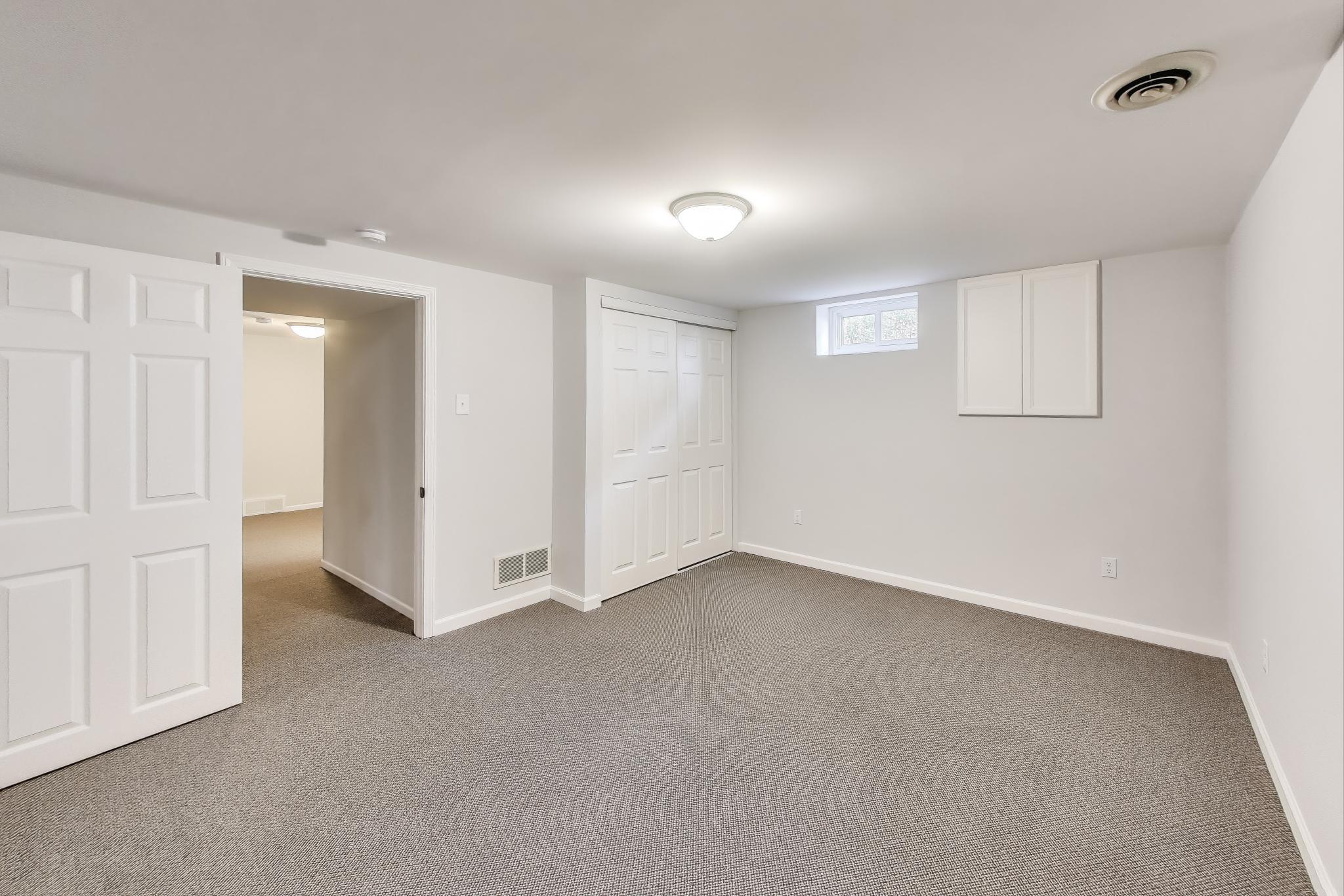 1009 Lake George Drive Hobart, IN 46342 - Photo 50 of 73 2048x1366