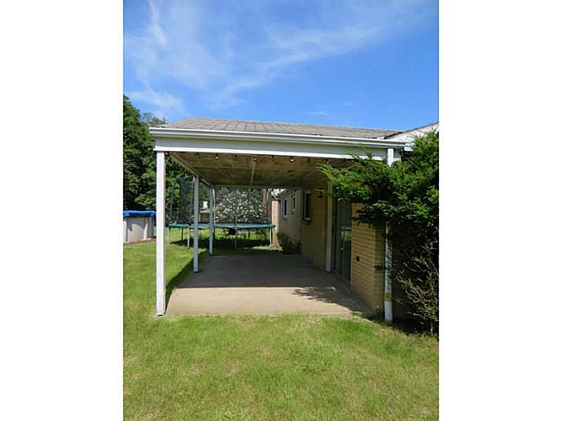 125 Rangley Drive Pittsburgh, PA 15209 - Photo 16 of 24 Patio/Deck. Covered concrete patio