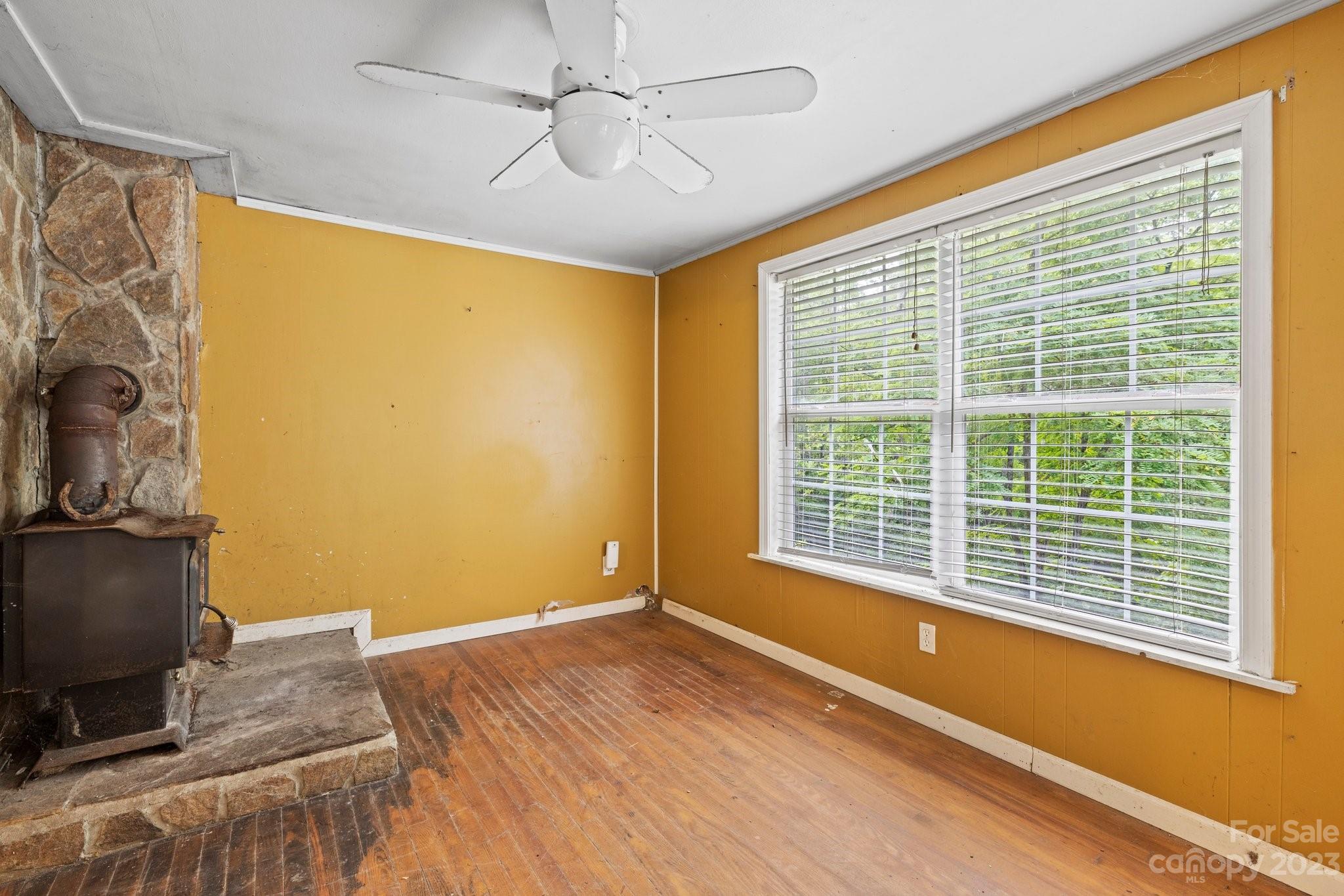 7019 Crabtree Road Spruce Pine, NC 28777 - Photo 12 of 37 Gallery Image 12