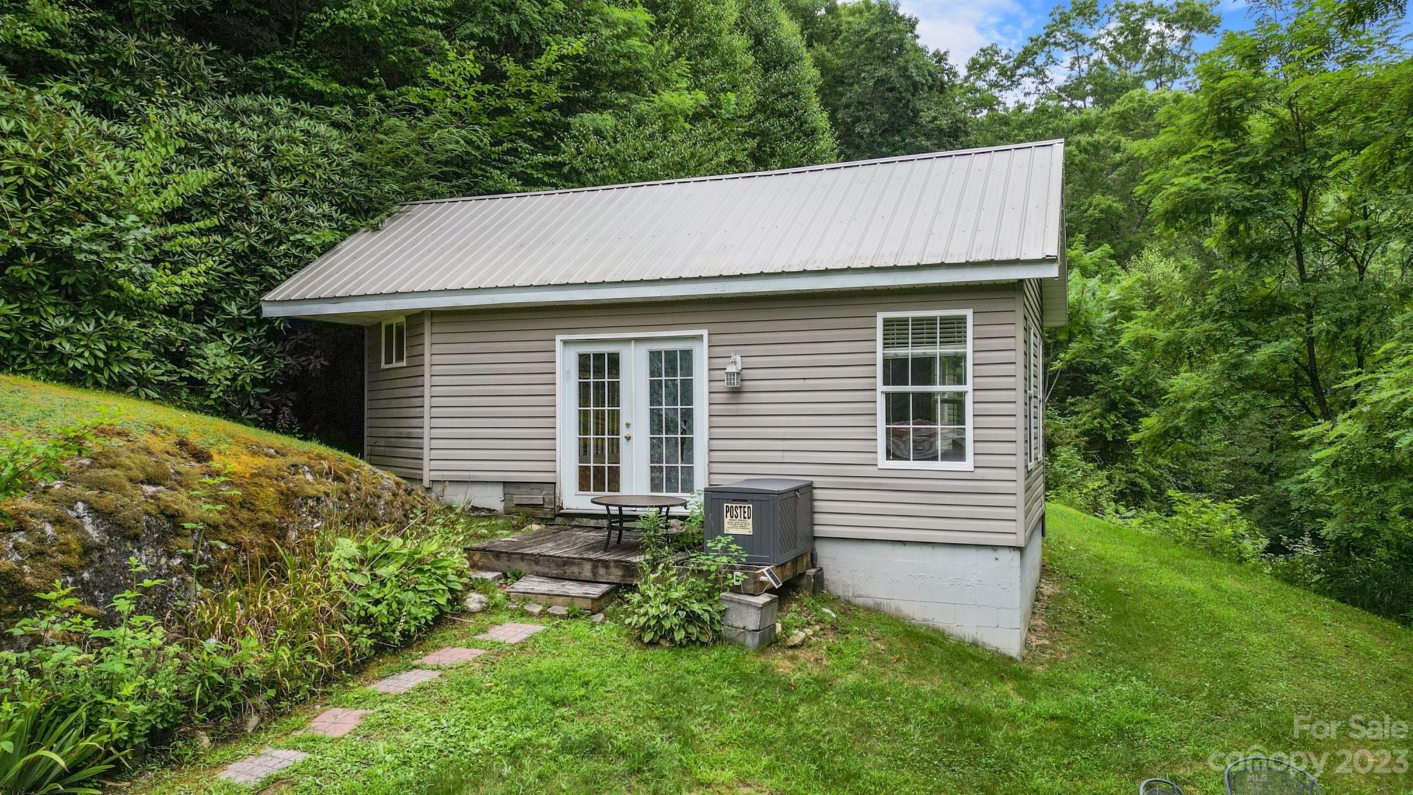 7019 Crabtree Road Spruce Pine, NC 28777 - Photo 5 of 37 Gallery Image 5
