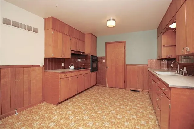 $140,000 | 263 Kaw Avenue, Garnett, KS 66032