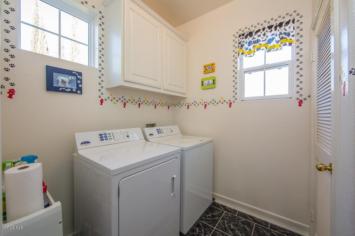 145 Park Hill Road Simi Valley, CA 93065 - Photo 36 of 49 145ParkHill-36