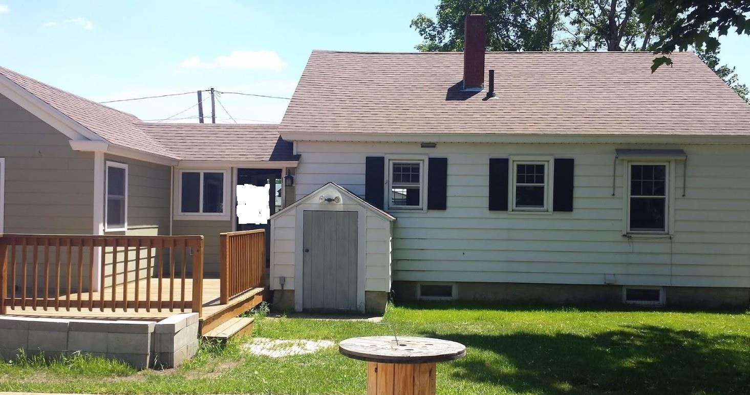 75 Chestnut Street Rochester, NH 03867 - Photo 2 of 19