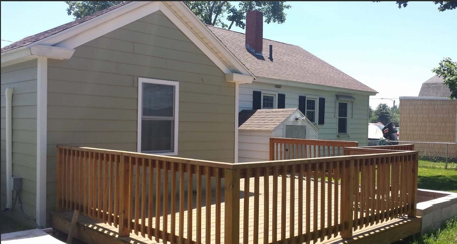 75 Chestnut Street Rochester, NH 03867 - Photo 3 of 19