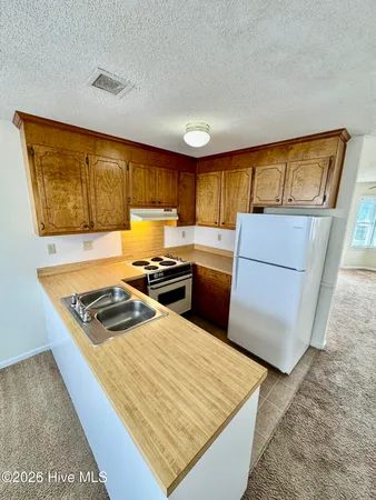 $900 | 3264 Landmark Street, Unit G5, Greenville, NC 27834