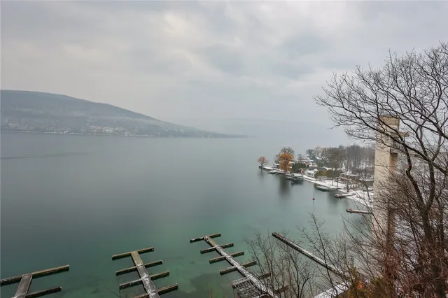 $349,900 | 16 Cliffside Drive, South Bristol, NY 14424