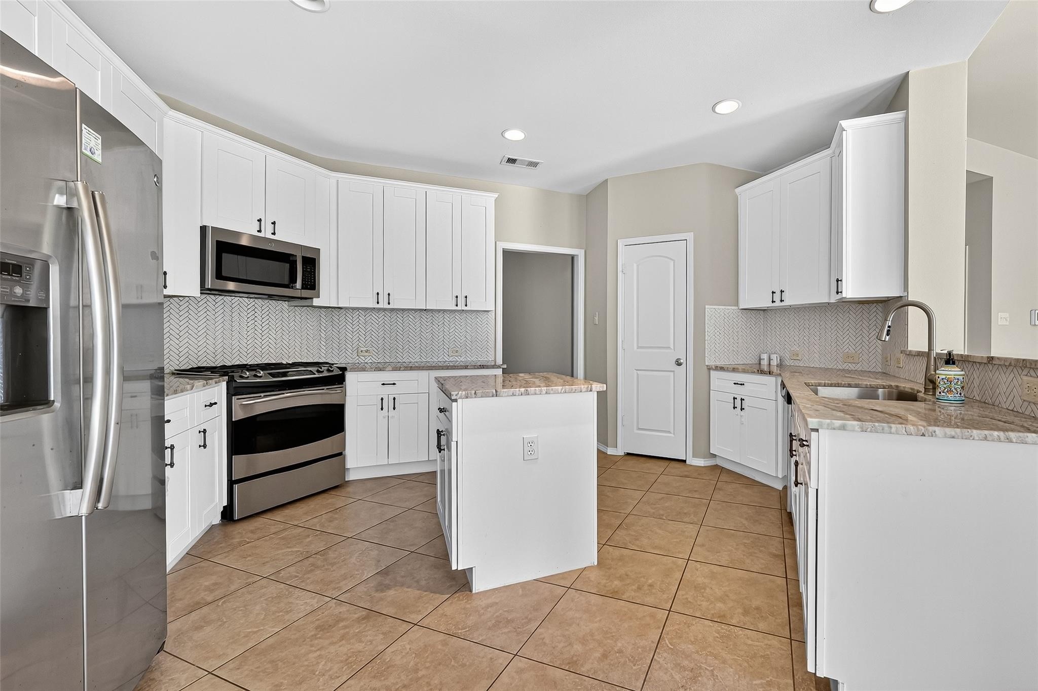 2606 Waterbrook Lane Rosenberg, TX 77471 - Photo 17 of 49