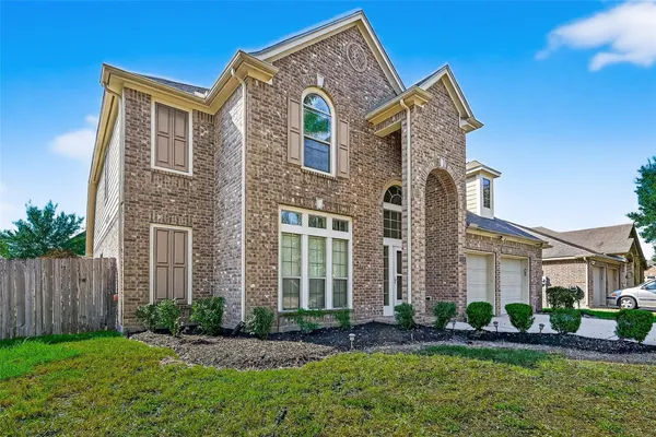 $2,450 | 2606 Waterbrook Lane, Rosenberg, TX 77471