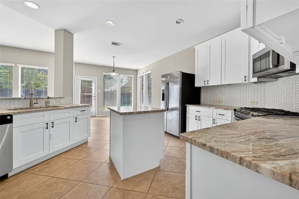 $2,450 | 2606 Waterbrook Lane, Rosenberg, TX 77471