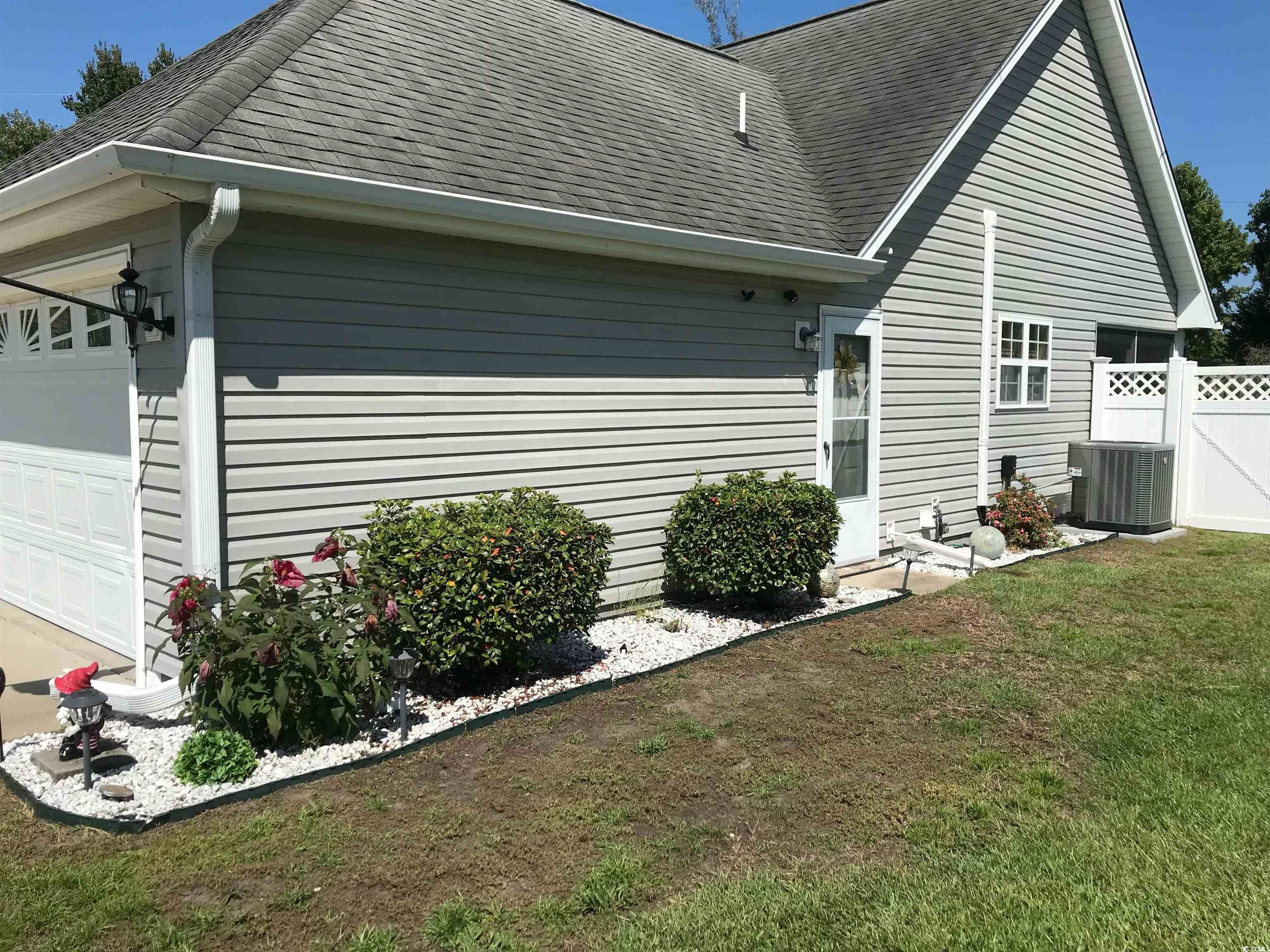 242 Four Leaf Lane Murrells Inlet, SC 29576 - Photo 4 of 30