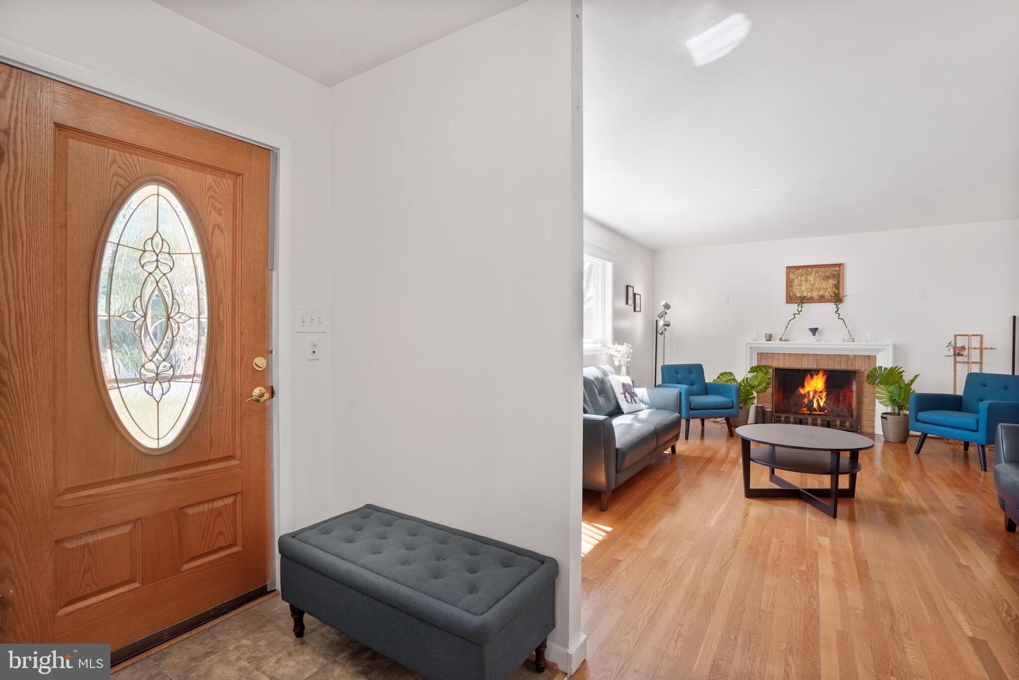 5116 Wehawken Road Bethesda, MD 20816 - Photo 3 of 31 Gallery Image 3