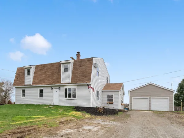 $295,000 | 100 Mc Caslin Road, China, ME 04358