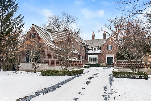945 Private Road Winnetka, IL 60093 - Photo 1 of 43