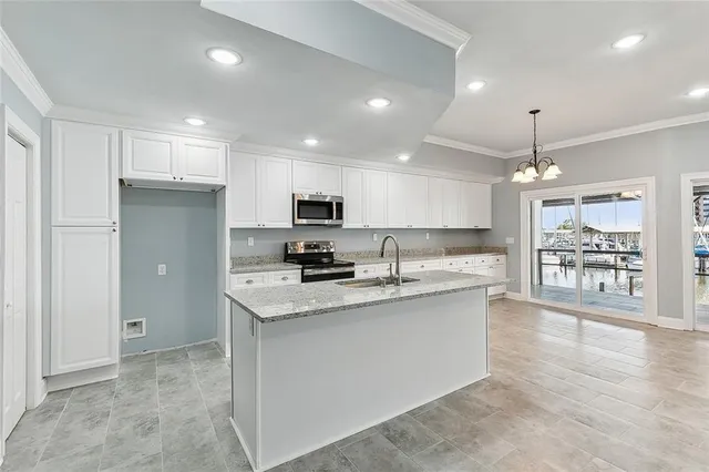 $349,000 | 324 South Roadway Street, Unit N31, New Orleans, LA 70124