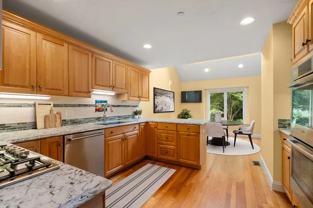 $1,095,000 | 1605 Wisteria Way, Unit 1605, Wayland, MA 01778