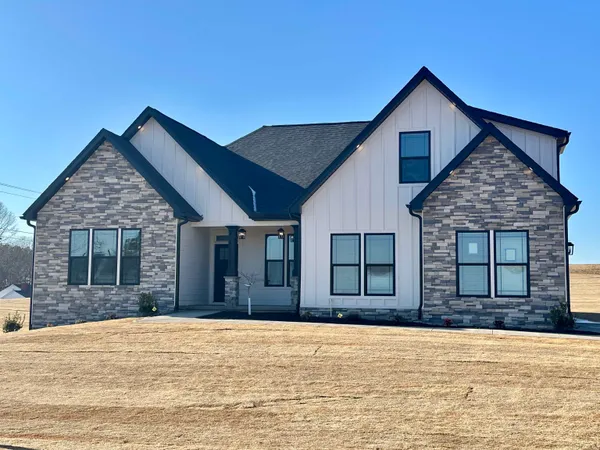 $699,900 | 36 Skylane Court, Columbus, NC 28722