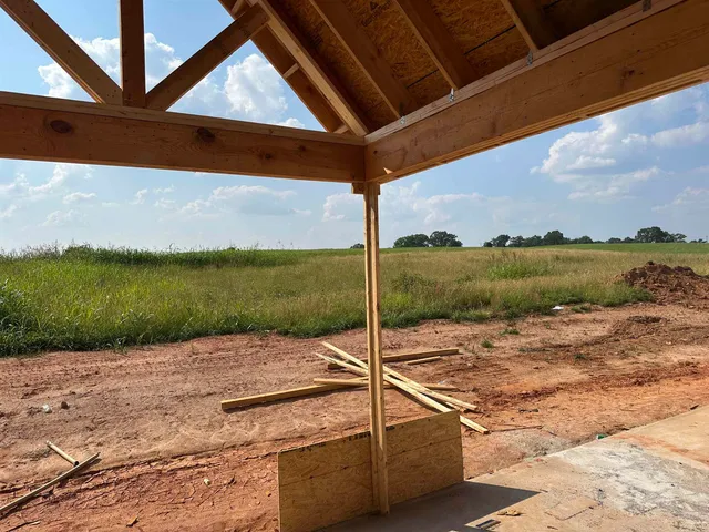 $749,900 | 36 Skylane Court, Columbus, NC 28722