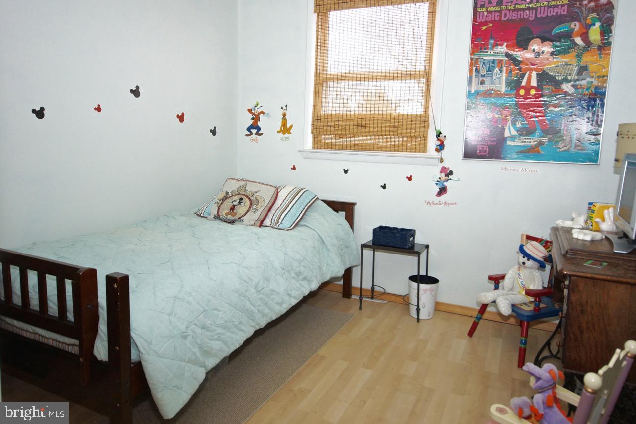 14 Constitution Road Clementon, NJ 08021 - Photo 14 of 27 a bedroom with a bed and a window