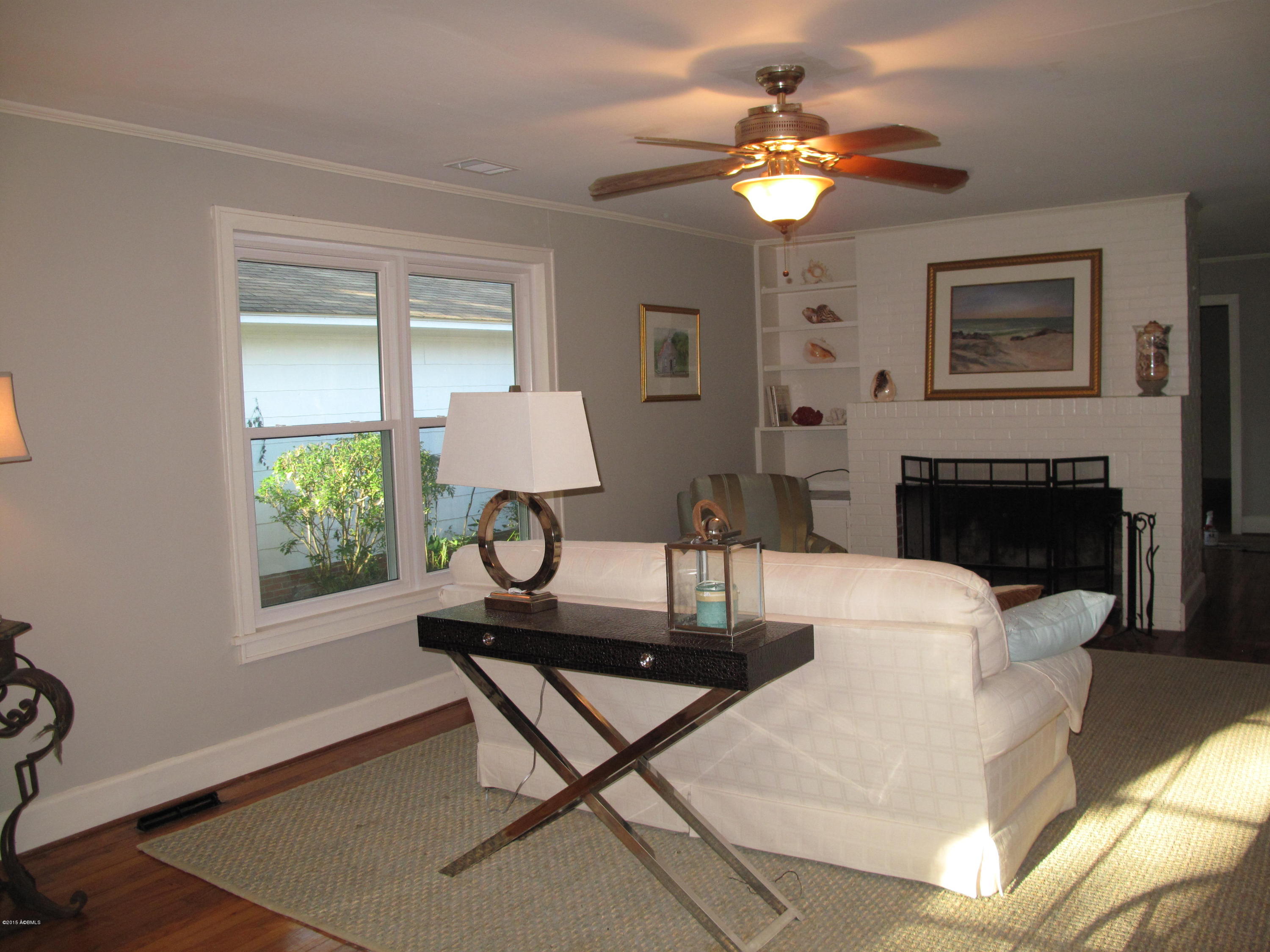 840 Ribaut Road Beaufort, SC 29902 - Photo 3 of 22 IMG_0097