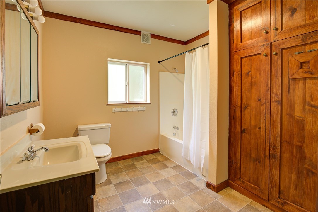 4219 Wishkah Road Aberdeen, WA 98520 - Photo 13 of 35 Gallery Image 13