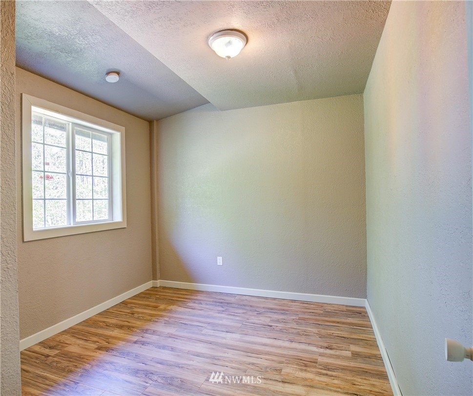 4219 Wishkah Road Aberdeen, WA 98520 - Photo 21 of 35 Gallery Image 21