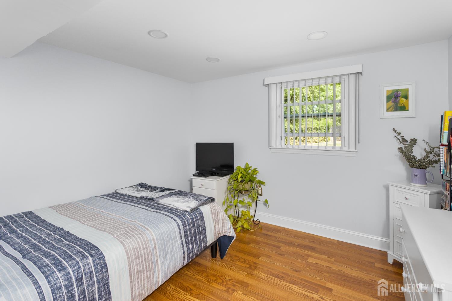 7 Vauxhall Road East Brunswick, NJ 08816 - Photo 32 of 38