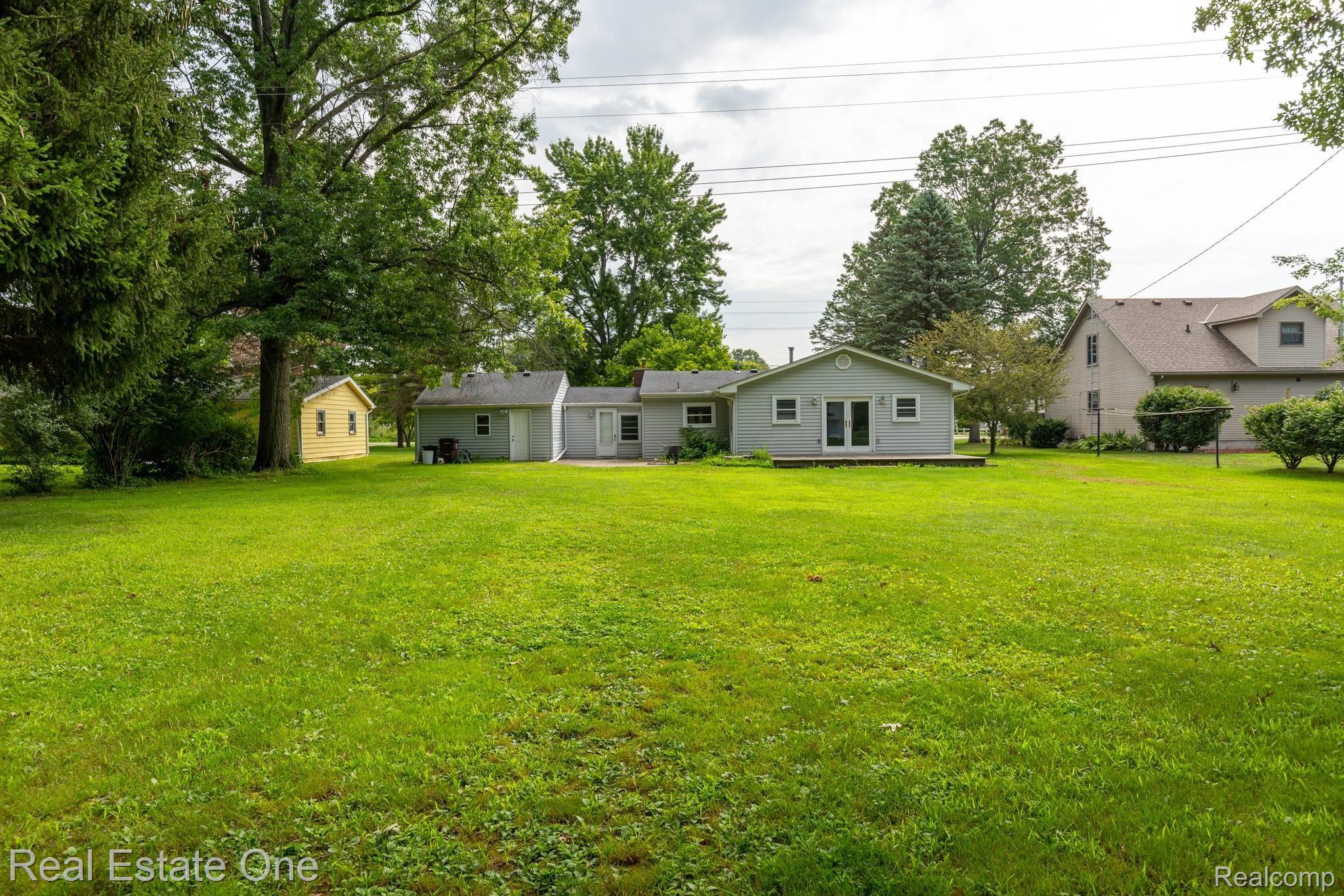 13345 Grafton Road Carleton, MI 48117 - Photo 27 of 34 13345GraftonRd-27.jpg