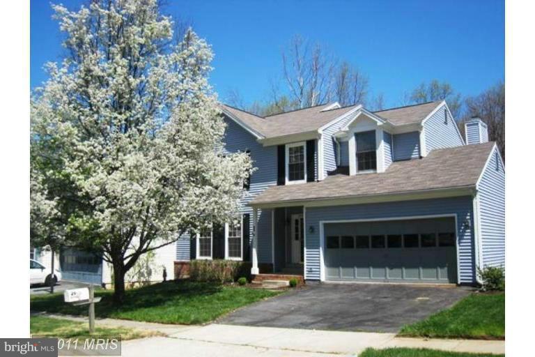 29 Solitaire Court Gaithersburg, MD 20878 - Photo 1 of 27 Exterior (Front)