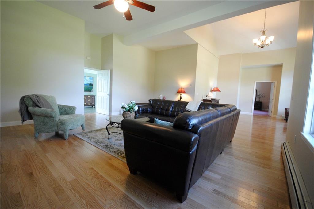 212 Blanchard Road Cumberland, ME 04021 - Photo 7 of 35 Light and sunny