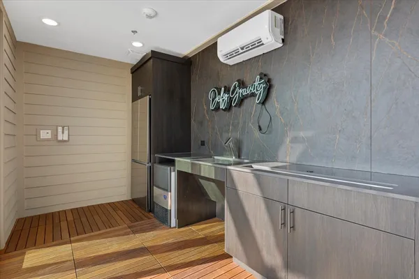 a building view with outdoor space