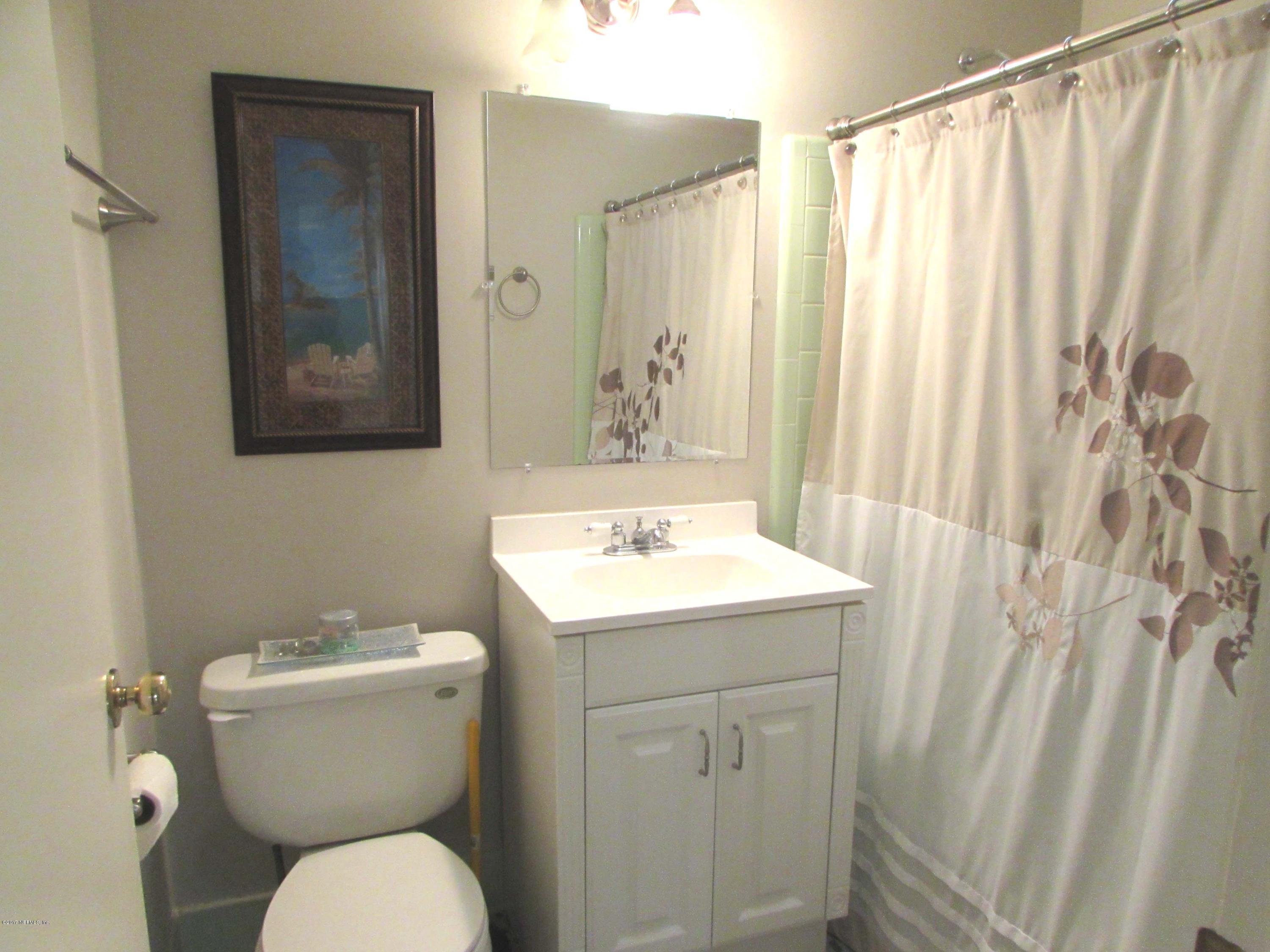 11249 Emuness Road Jacksonville, FL 32218 - Photo 8 of 13 Bathroom