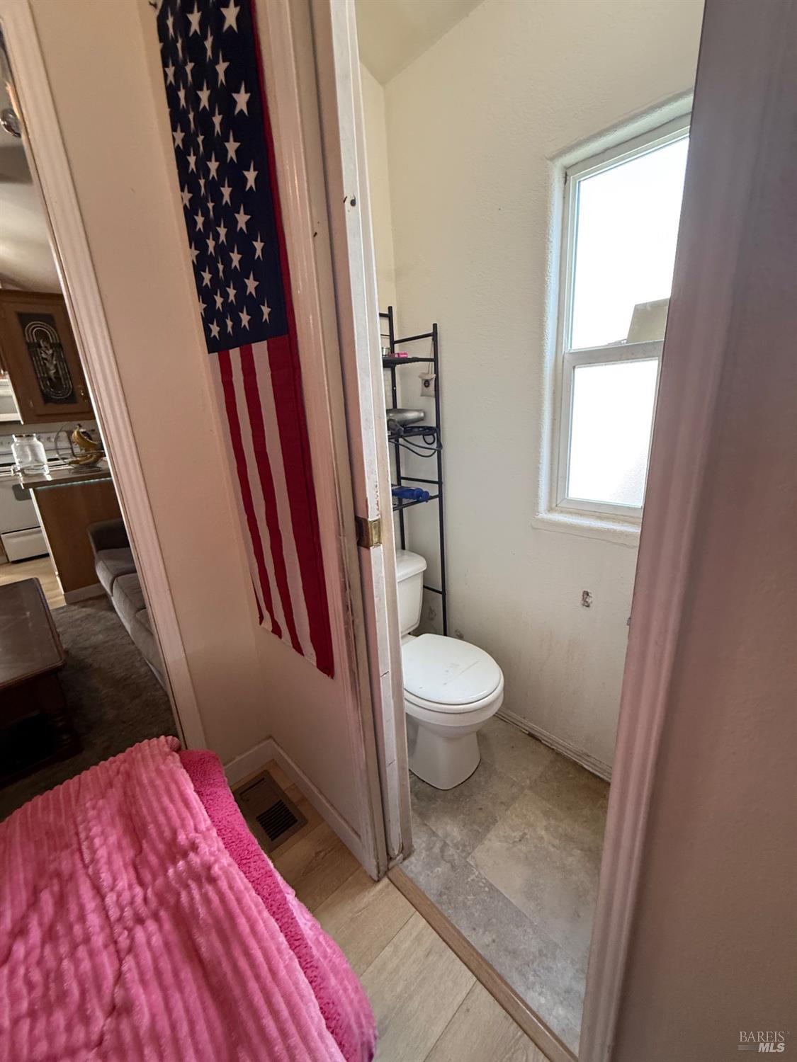 515 River Road, Unit 6 Rio Vista, CA 94571 - Photo 8 of 12