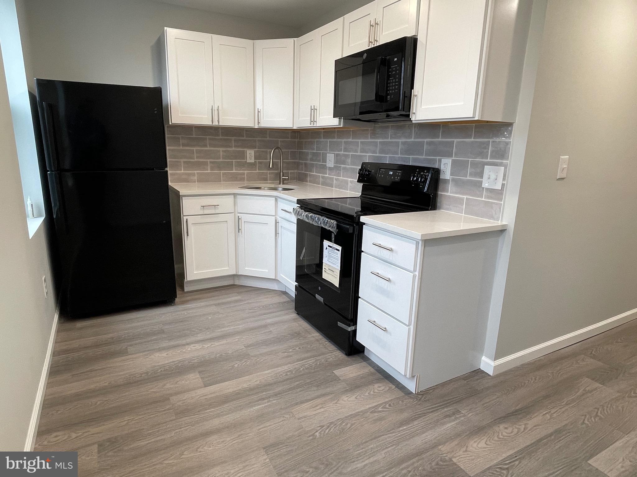1960 Bridge Street Philadelphia, PA 19124 - Photo 4 of 30 2nd floor kitchen