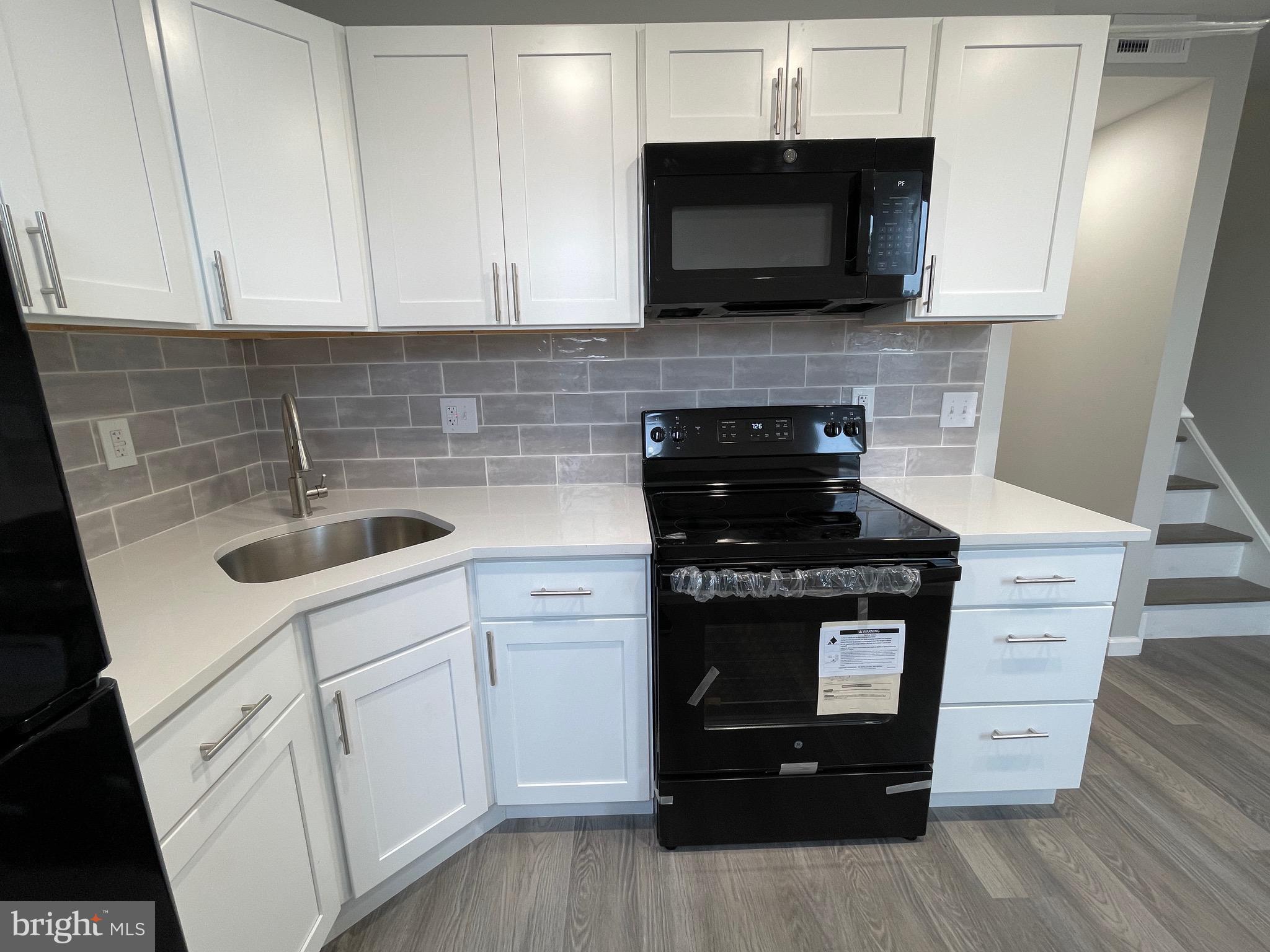 1960 Bridge Street Philadelphia, PA 19124 - Photo 5 of 30