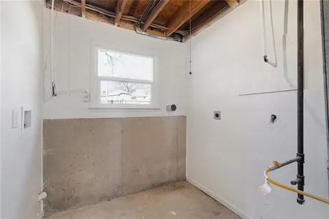 $365,000 | 16008 West 154th Street, Olathe, KS 66062