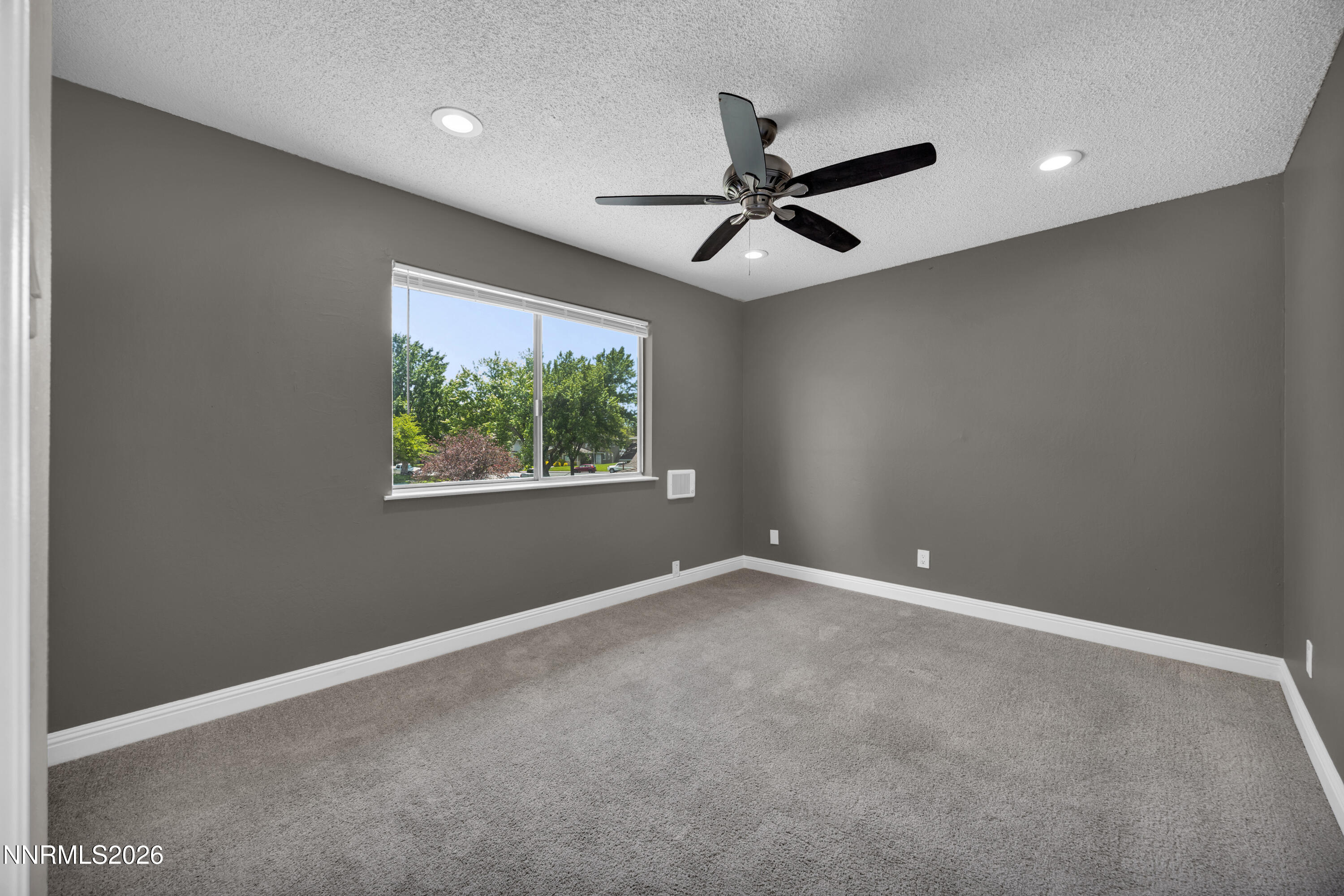 5011 Tahiti Way, Unit 3 Reno, NV 89502 - Photo 15 of 18 14_img_5560