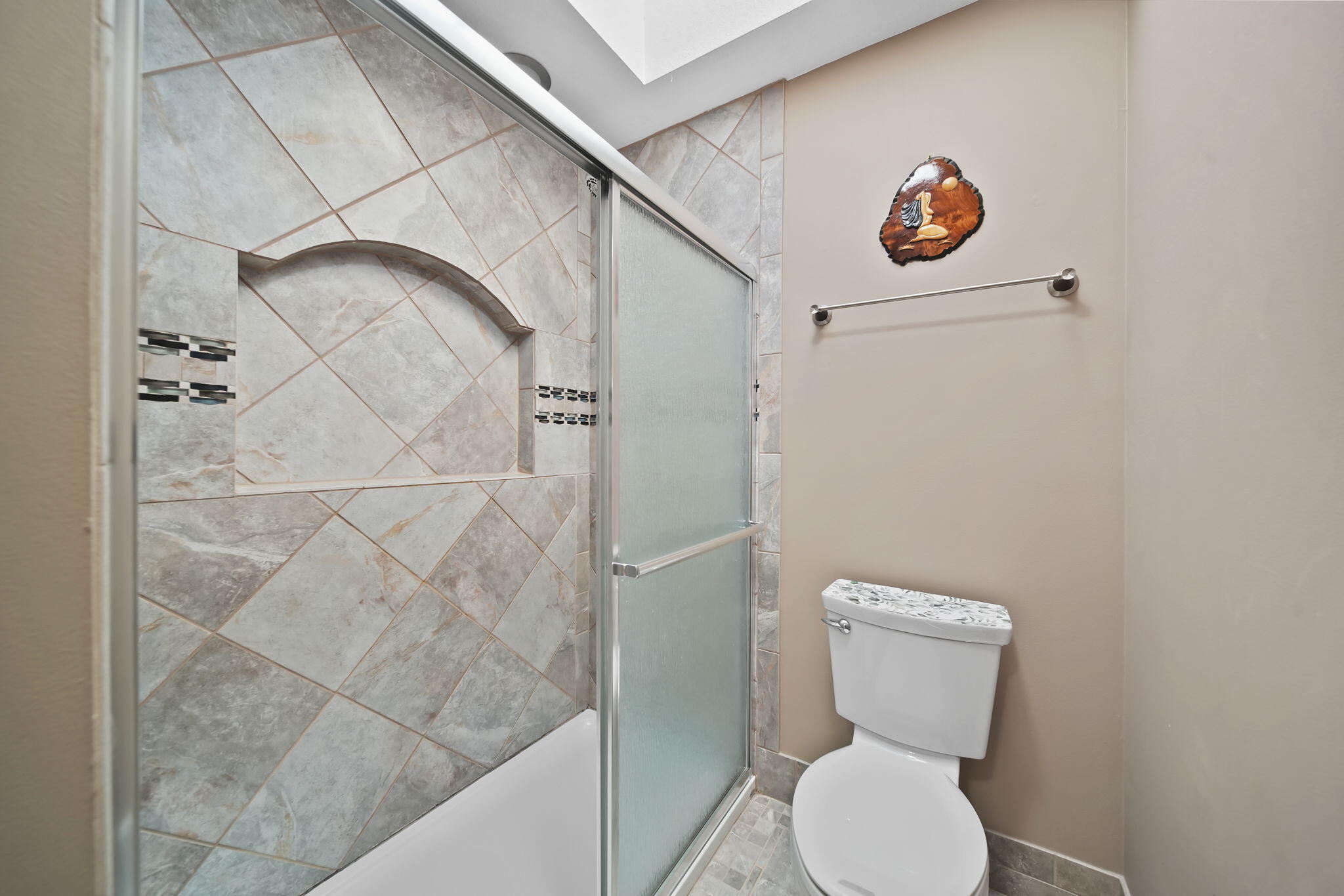 5123 South Granite Street Jackson, MI 49201 - Photo 18 of 33 pri shower