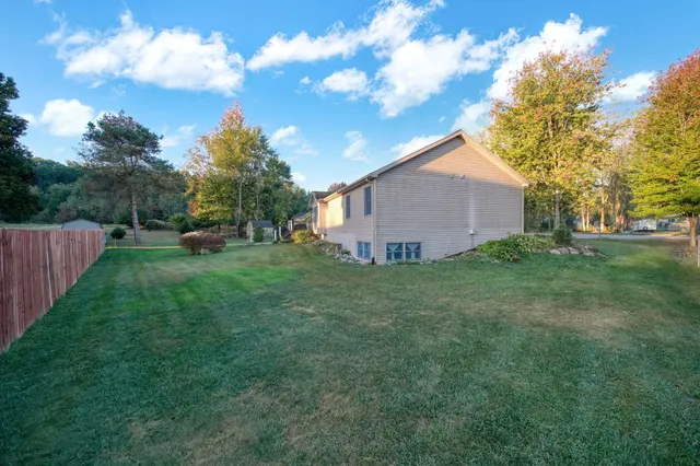 $350,900 | 5123 South Granite Street, Jackson, MI 49201