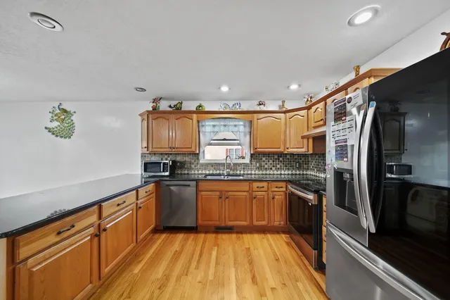 $350,900 | 5123 South Granite Street, Jackson, MI 49201