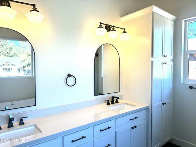 $989,000 | 2421 West Brookhollow Drive, Williams, AZ 86046