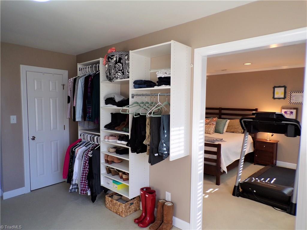 1218 Gatehouse Road High Point, NC 27262 - Photo 18 of 30 Gallery Image 18
