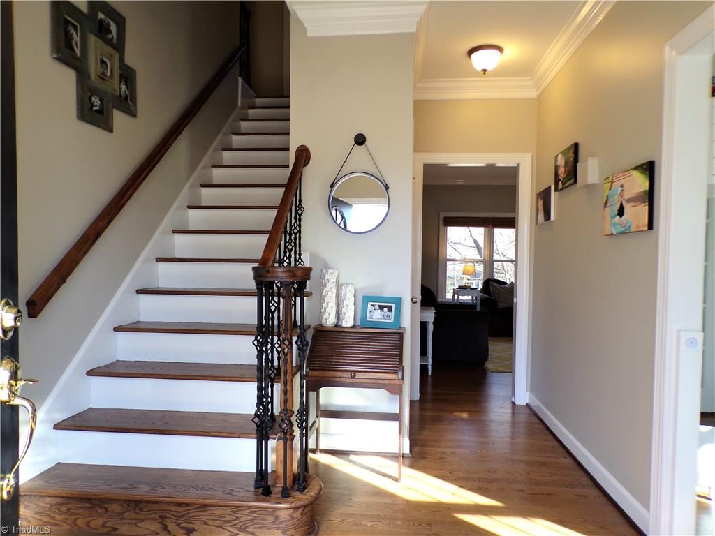 1218 Gatehouse Road High Point, NC 27262 - Photo 3 of 30 Gallery Image 3