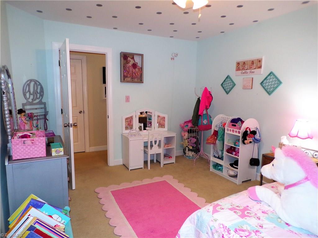 1218 Gatehouse Road High Point, NC 27262 - Photo 22 of 30 Gallery Image 22