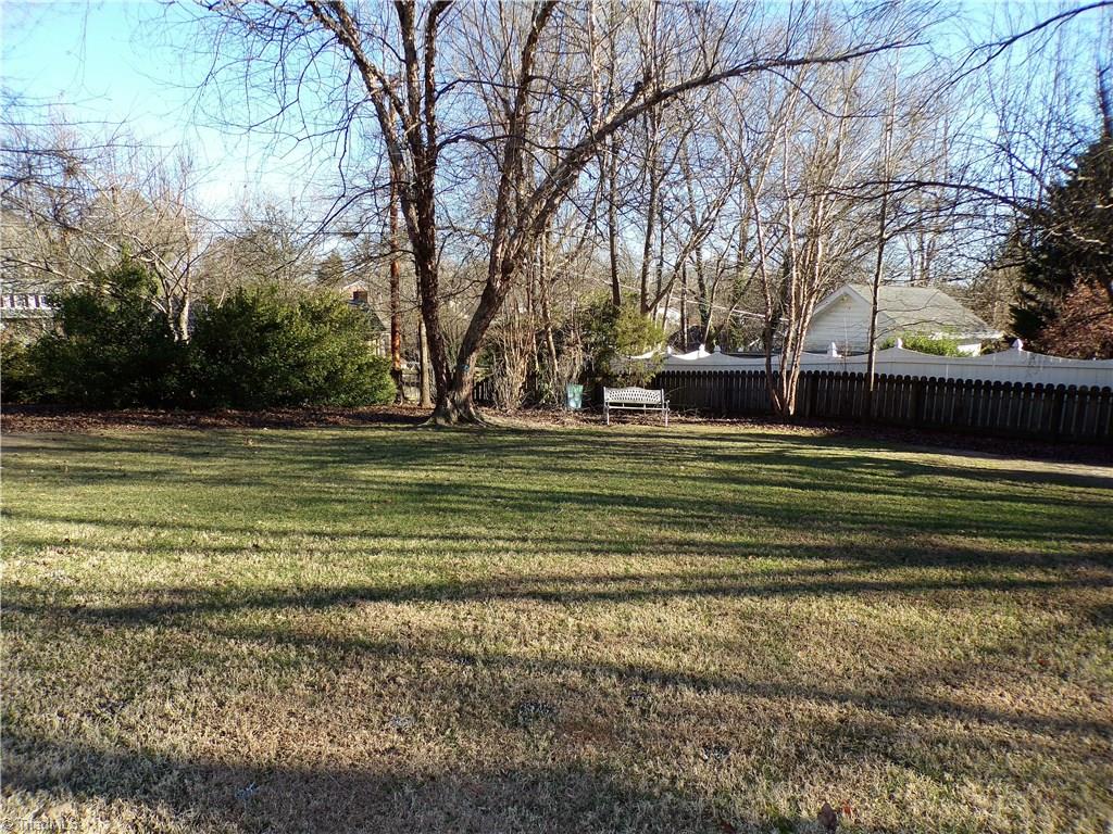 1218 Gatehouse Road High Point, NC 27262 - Photo 29 of 30 Gallery Image 29