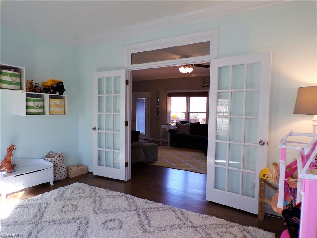 1218 Gatehouse Road High Point, NC 27262 - Photo 5 of 30 Gallery Image 5
