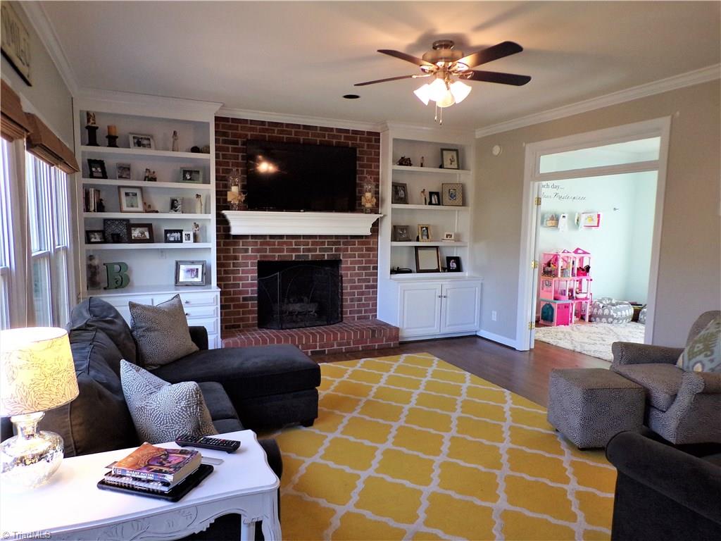 1218 Gatehouse Road High Point, NC 27262 - Photo 8 of 30 Gallery Image 8