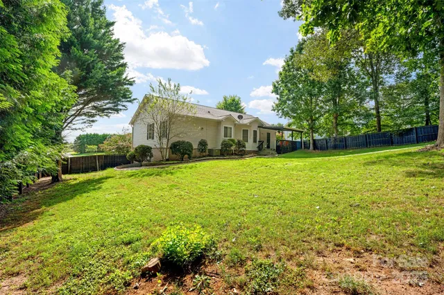 $340,000 | 107 Cliffwood Drive, Hudson, NC 28638